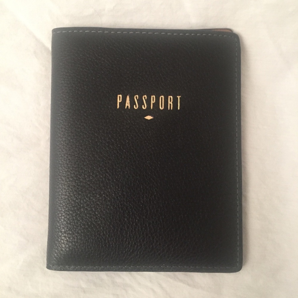 Fossil RFID Passport Case and Wallet